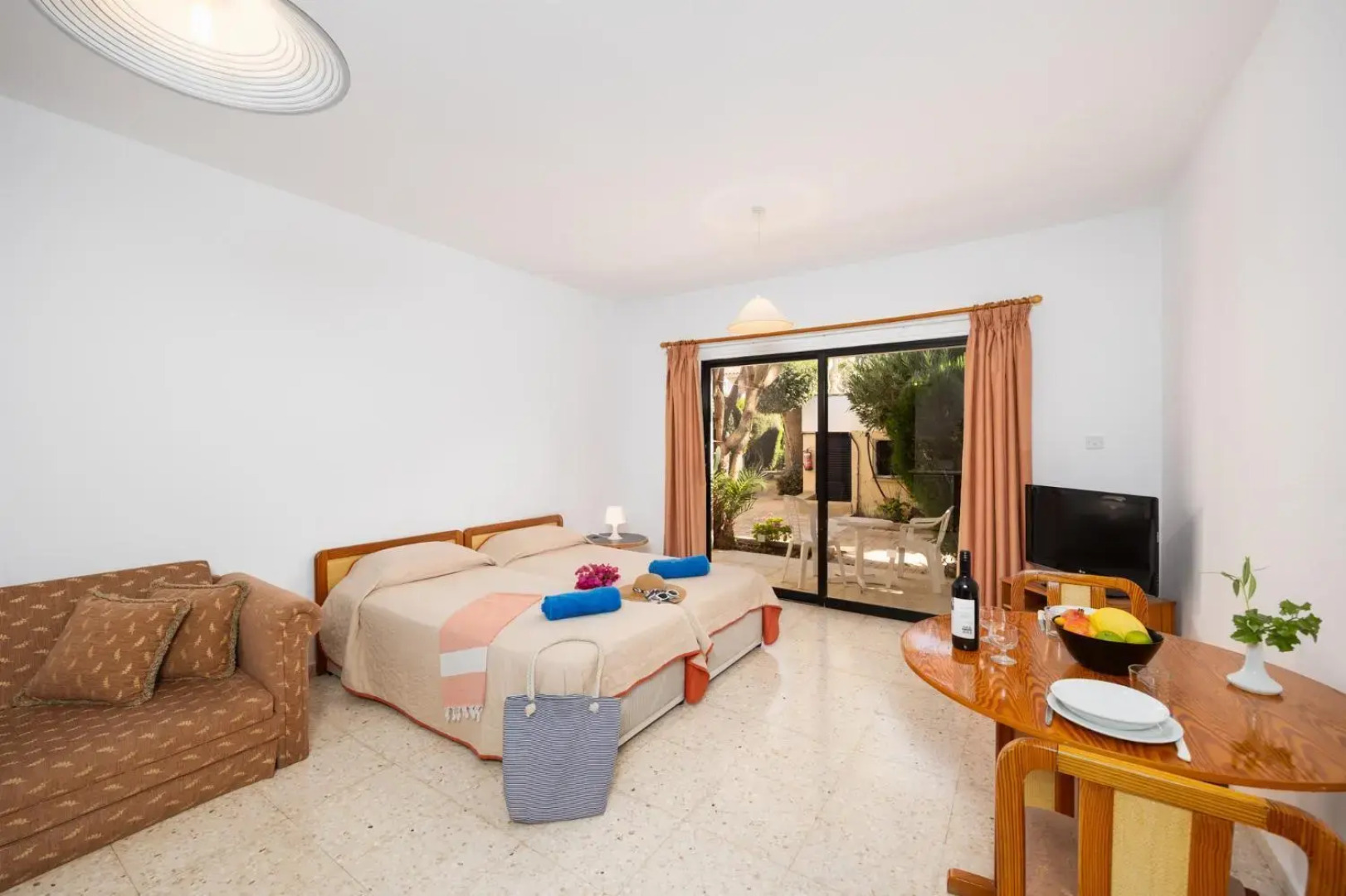 Tavros Hotel Apartments