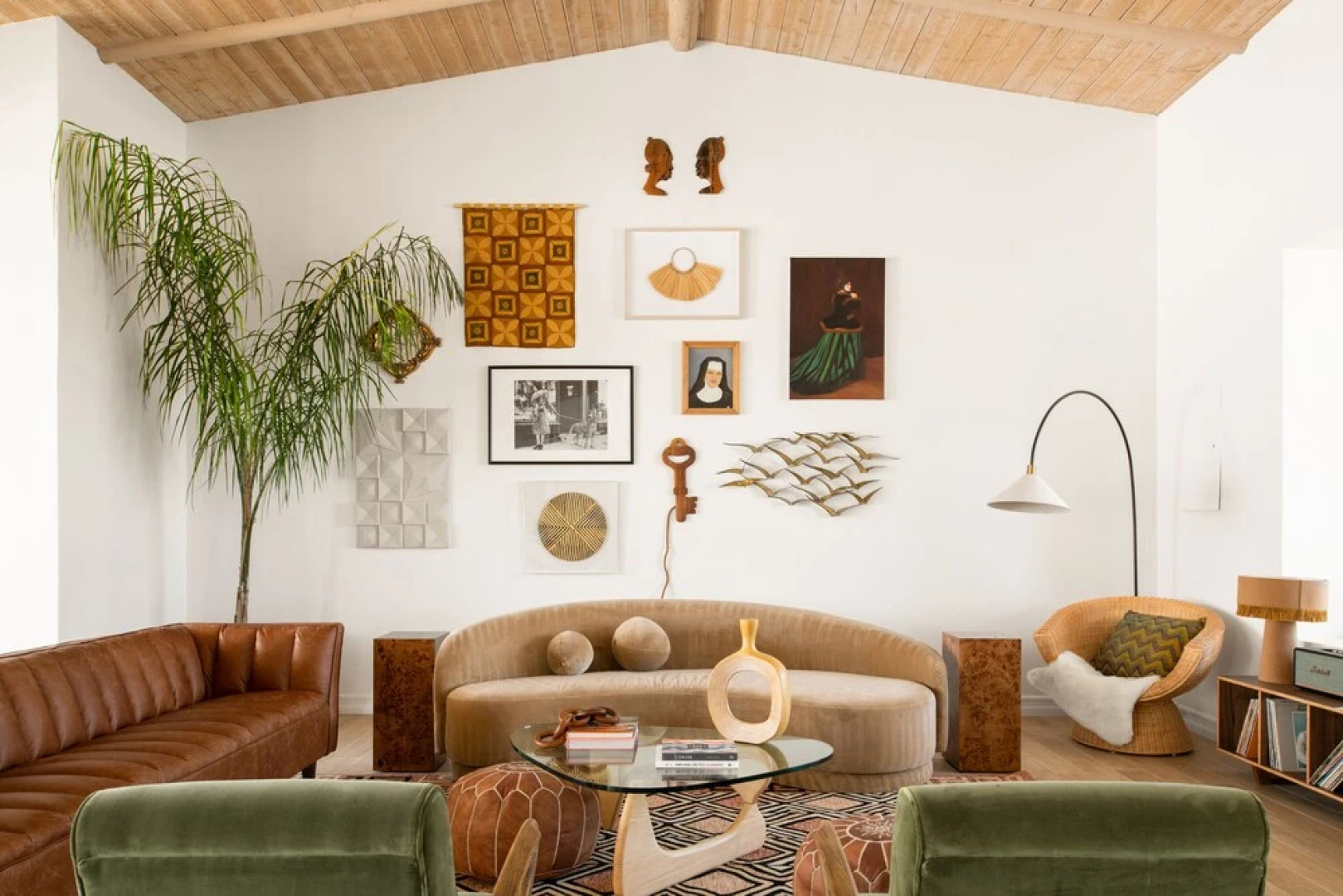 Buena Vista by Avantstay Massive Outdoor Oasis w Pool Spa Firepit