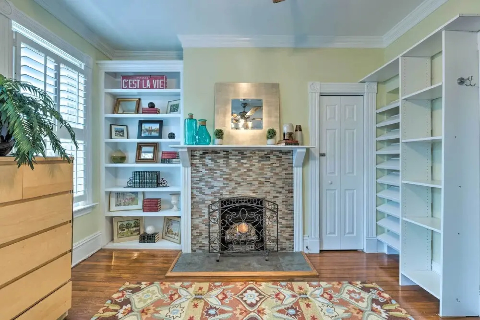 Chic Richmond Apartment w/ Private Deck and Patio!