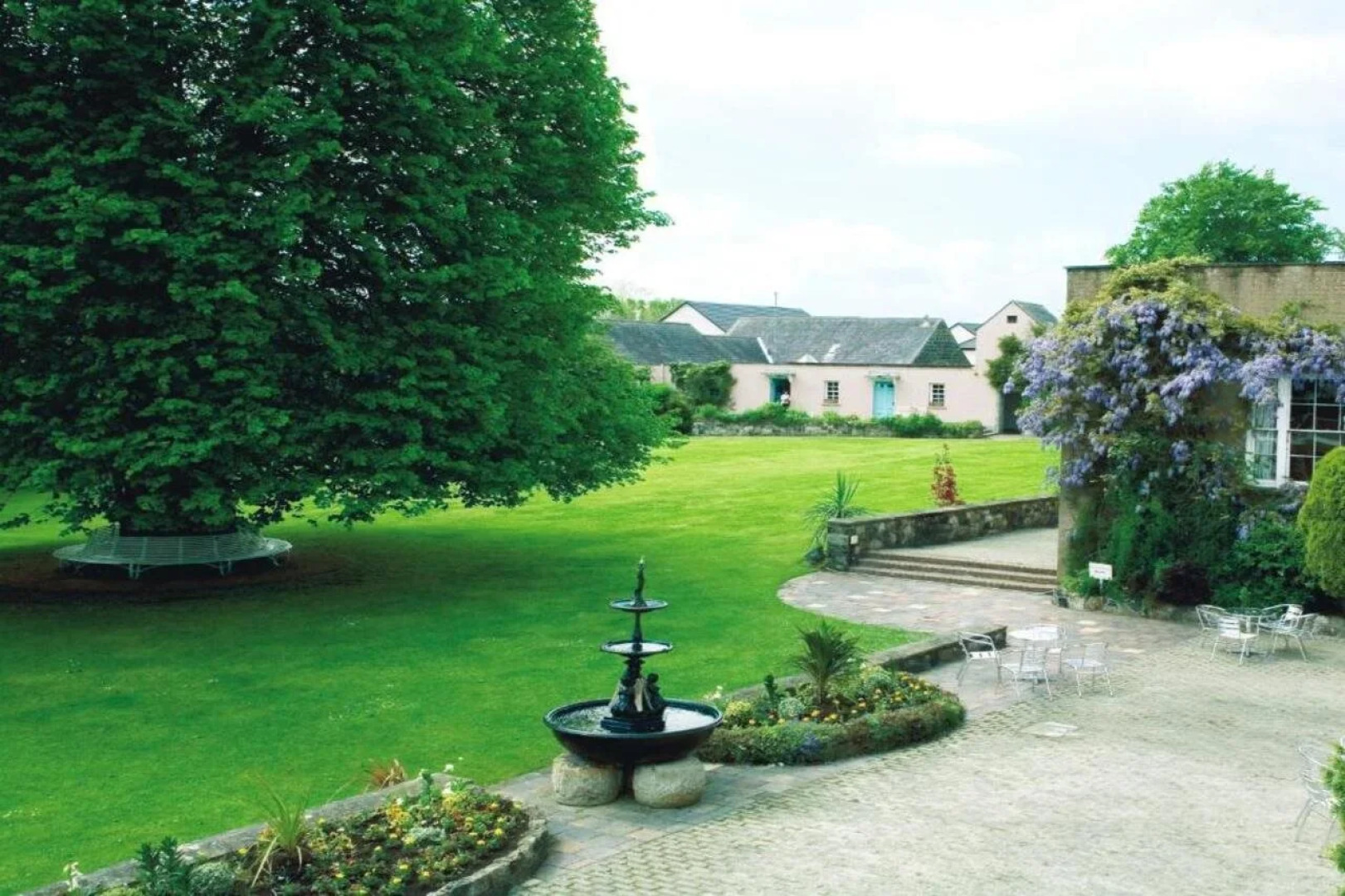 Dunadry Hotel and Gardens