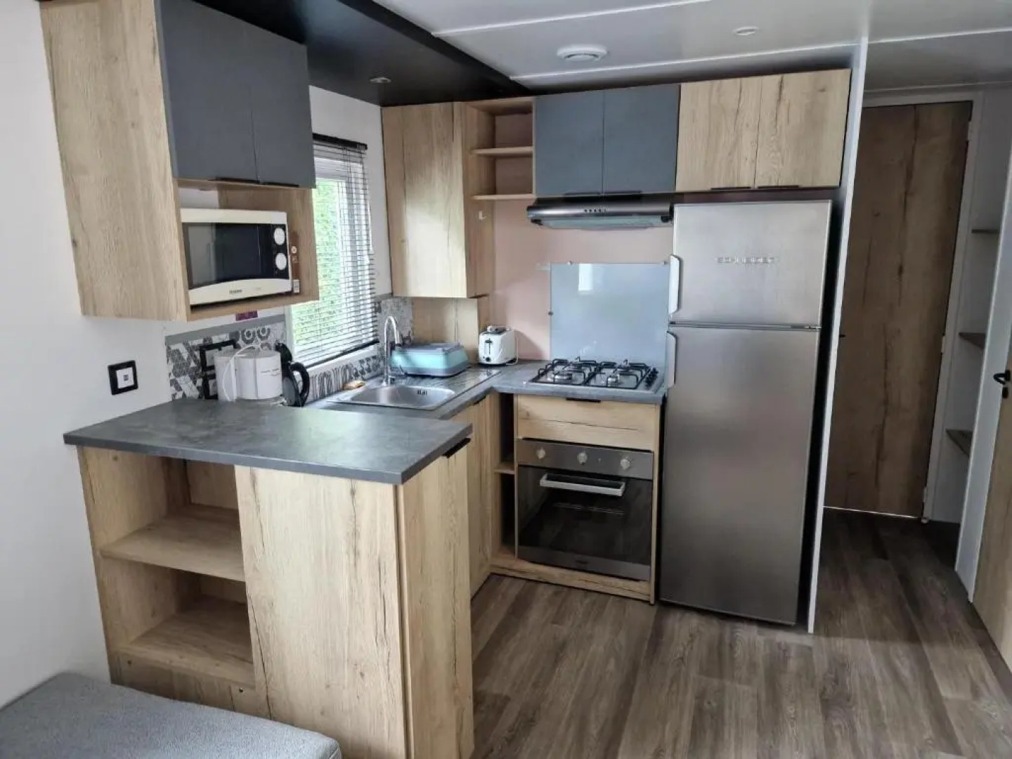 Bungalow neuf 3 chambres avec piscines partagées dans un camping-club vacances haut de gamme