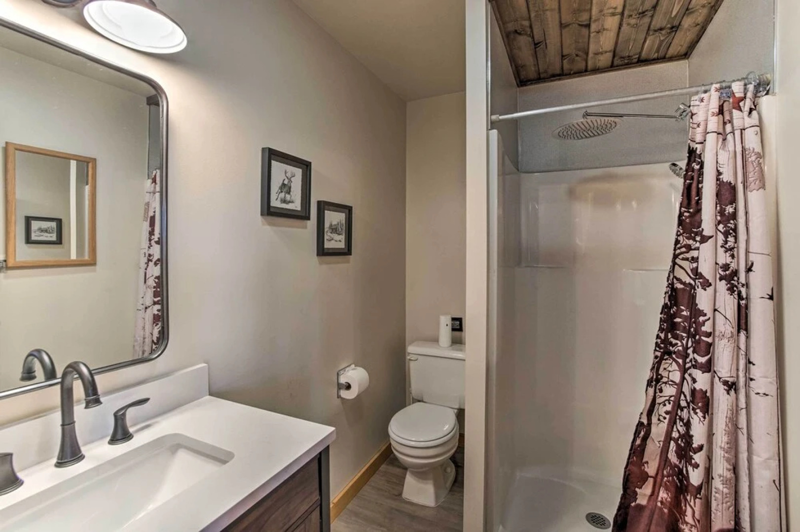 Modern Cabin - 2 Mi to Speelyi Beach!