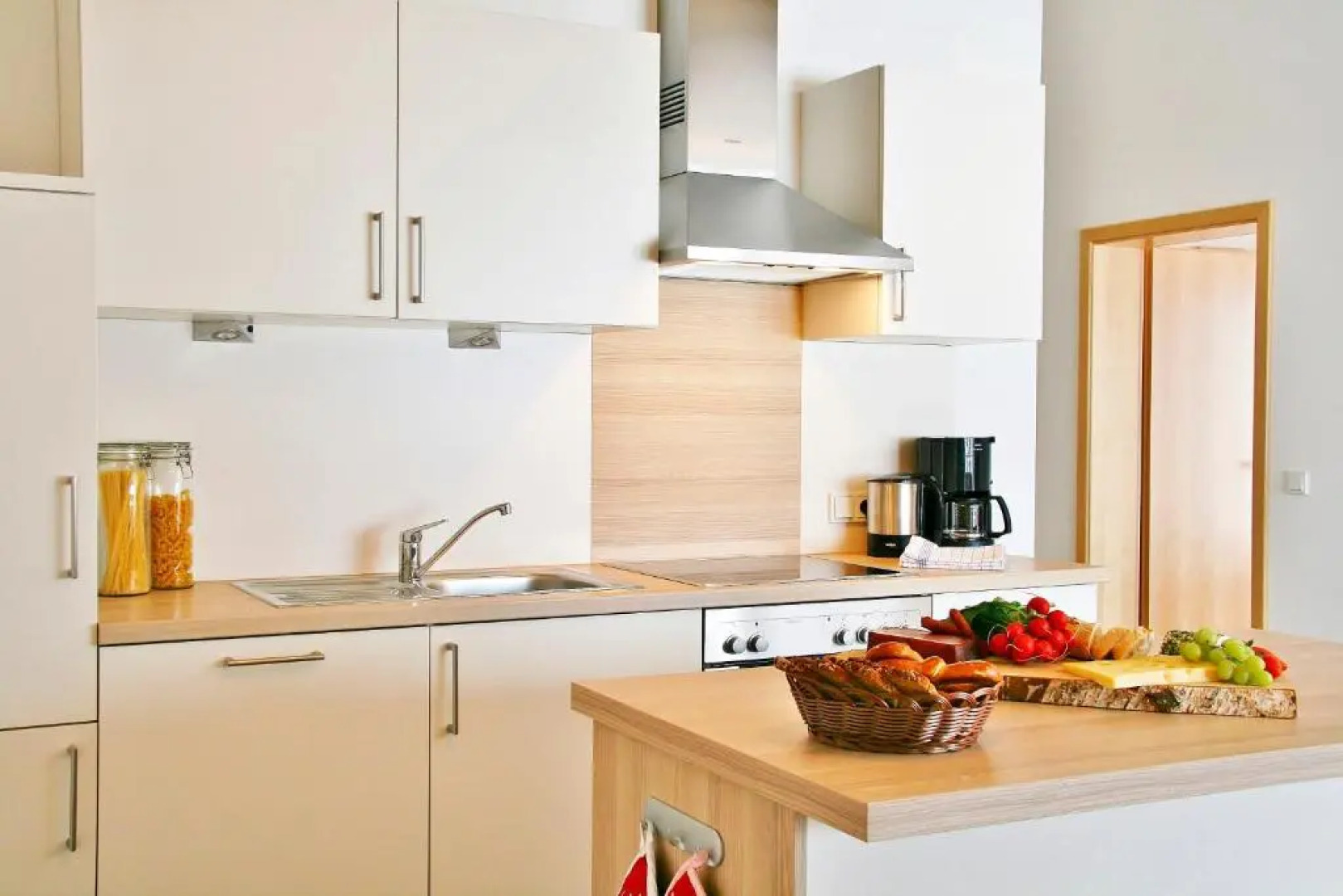 Seehotel und Appartements Schnöller