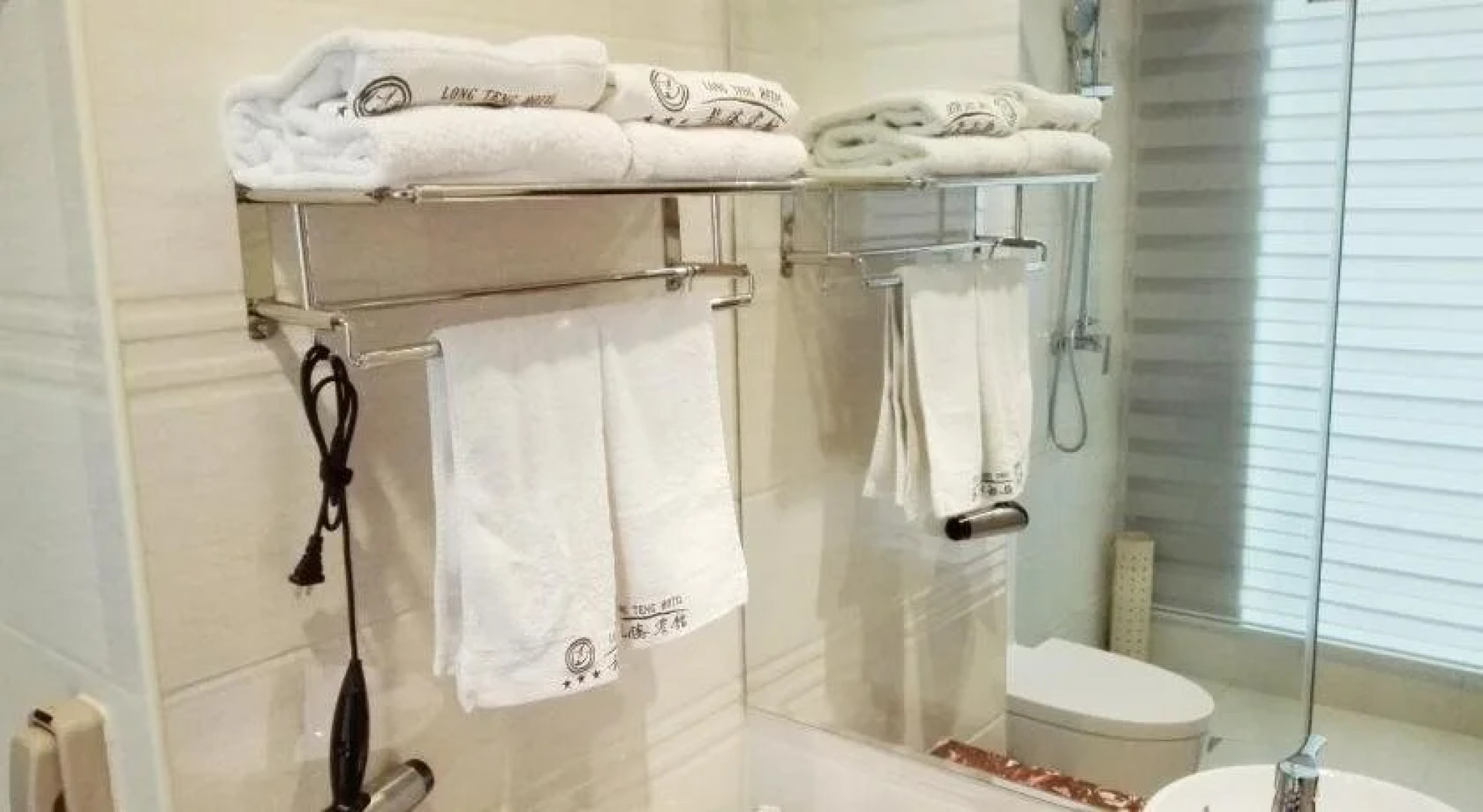 Jiuquan Longteng Hotel