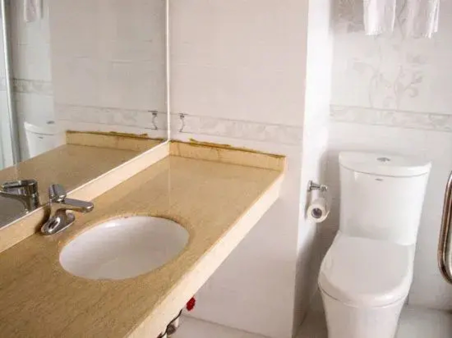 Fuhua Hotel (Dongxing Port)