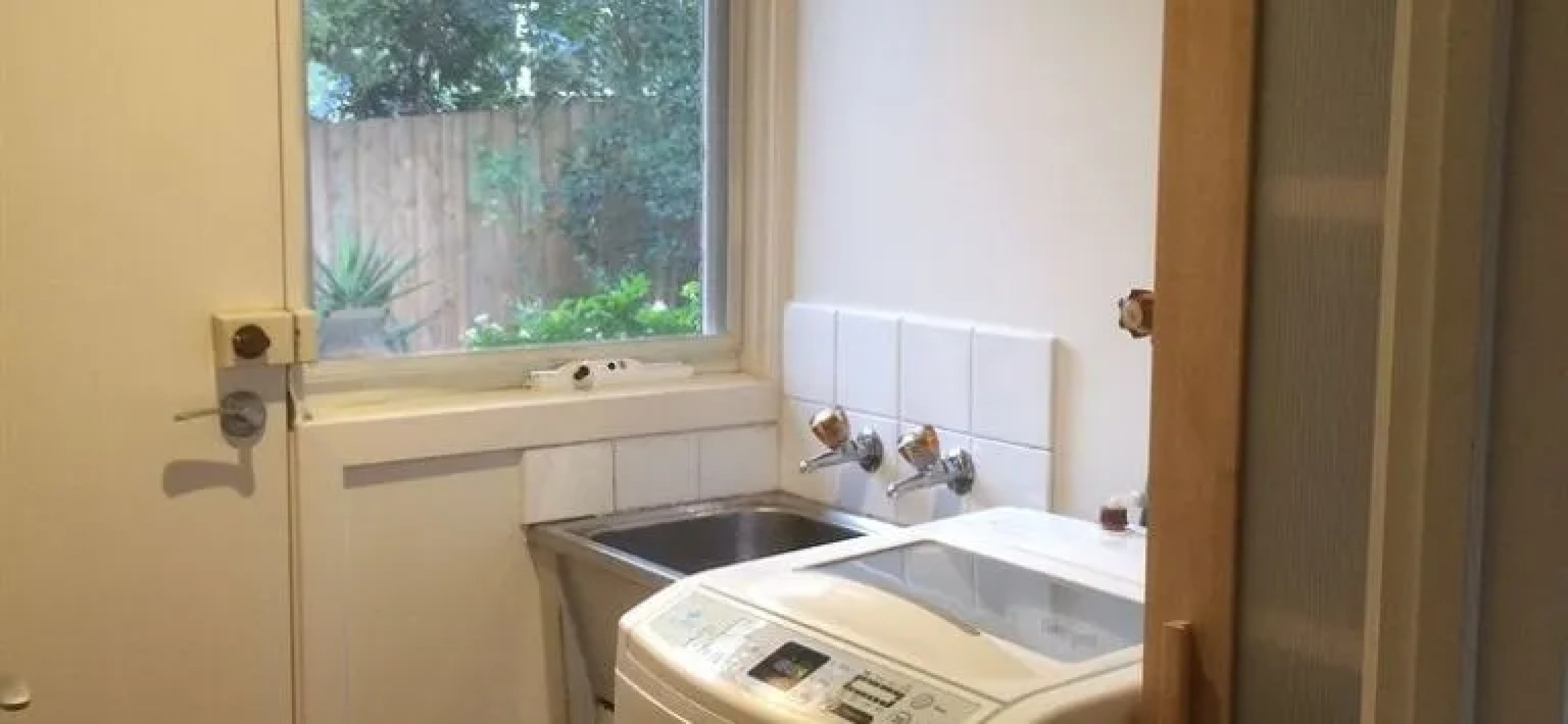 Australian Home Away Doncaster Elgar 2