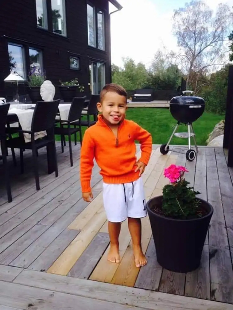 Topnotch House In The Most Fashionable Surrounding