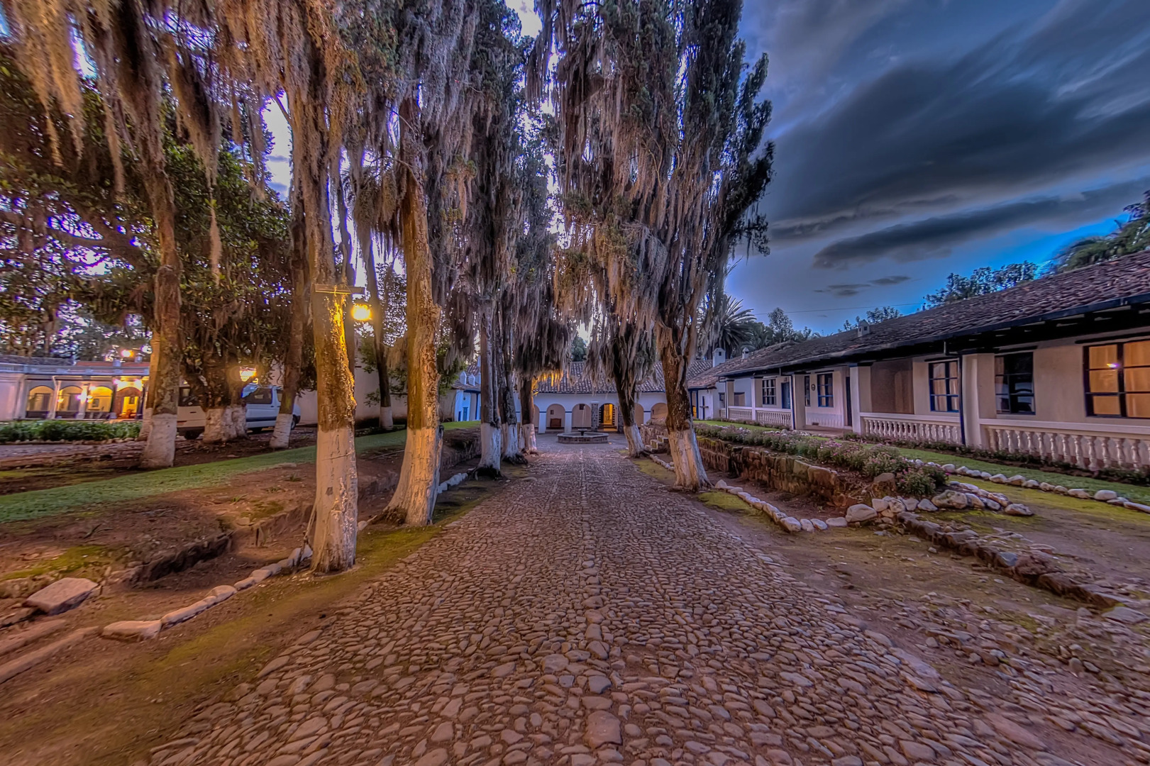 Hosteria Hacienda Pinsaqui
