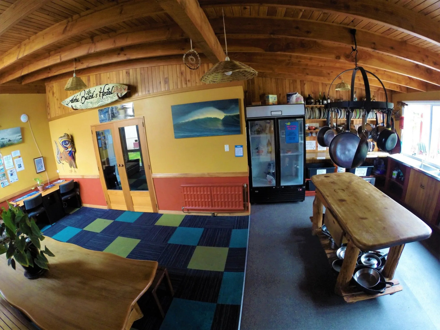 Bazil's Hostel & Surf School