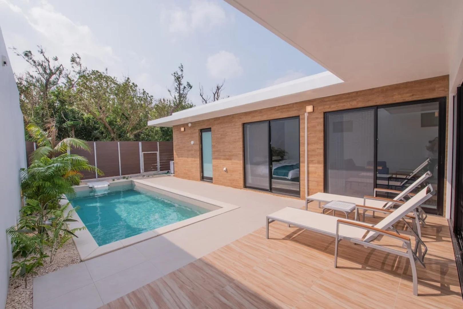 The Villa Maehama Beach