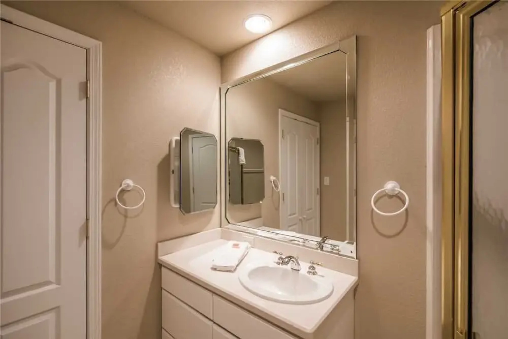 Partridge Home - Six Bedroom Cabin with Hot Tub