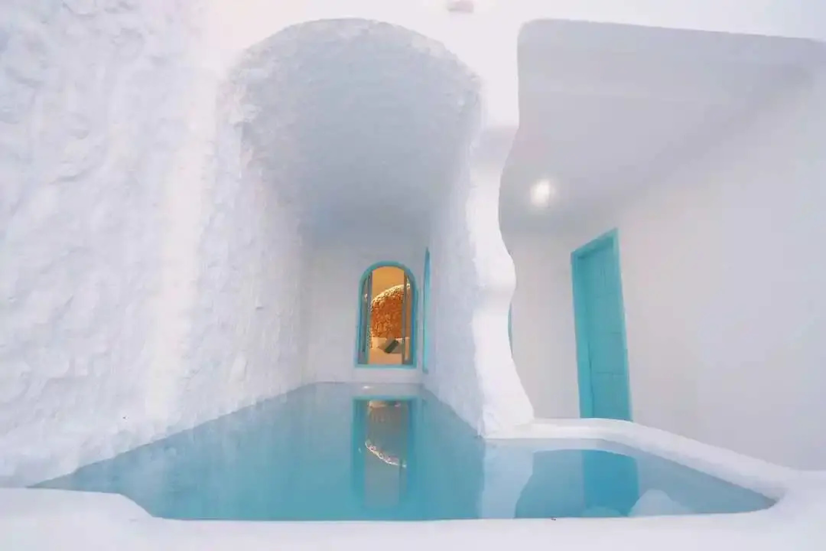 Loccal Collection Hotel