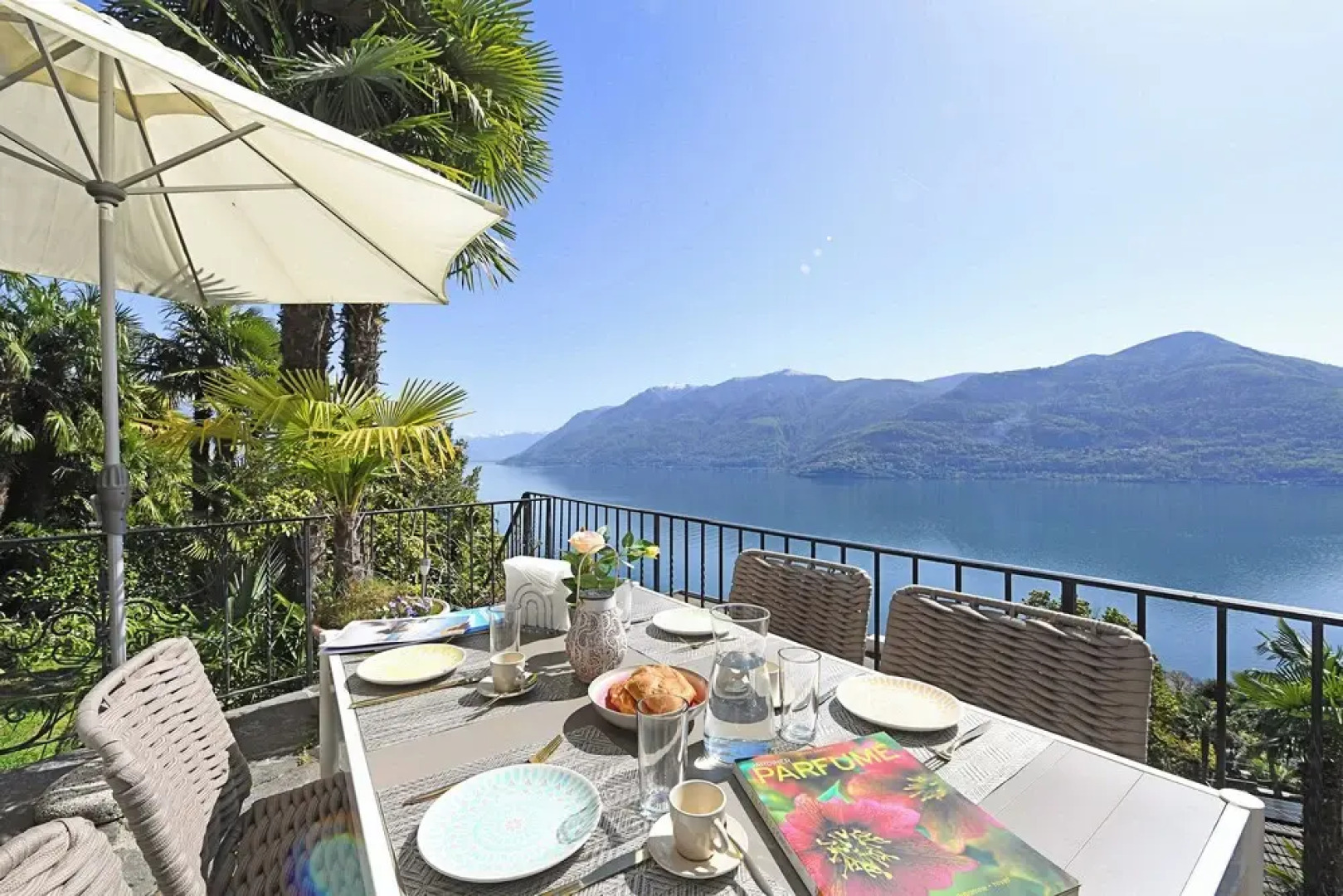 Peace Over the Lake Room 1