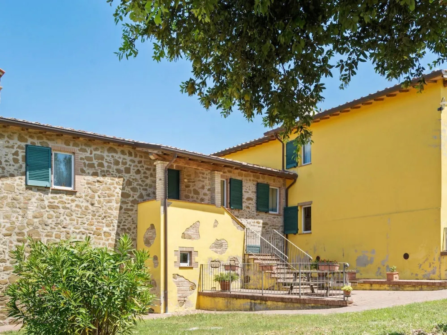 Scenic Holiday Home in Torgiano With Swimming Pool