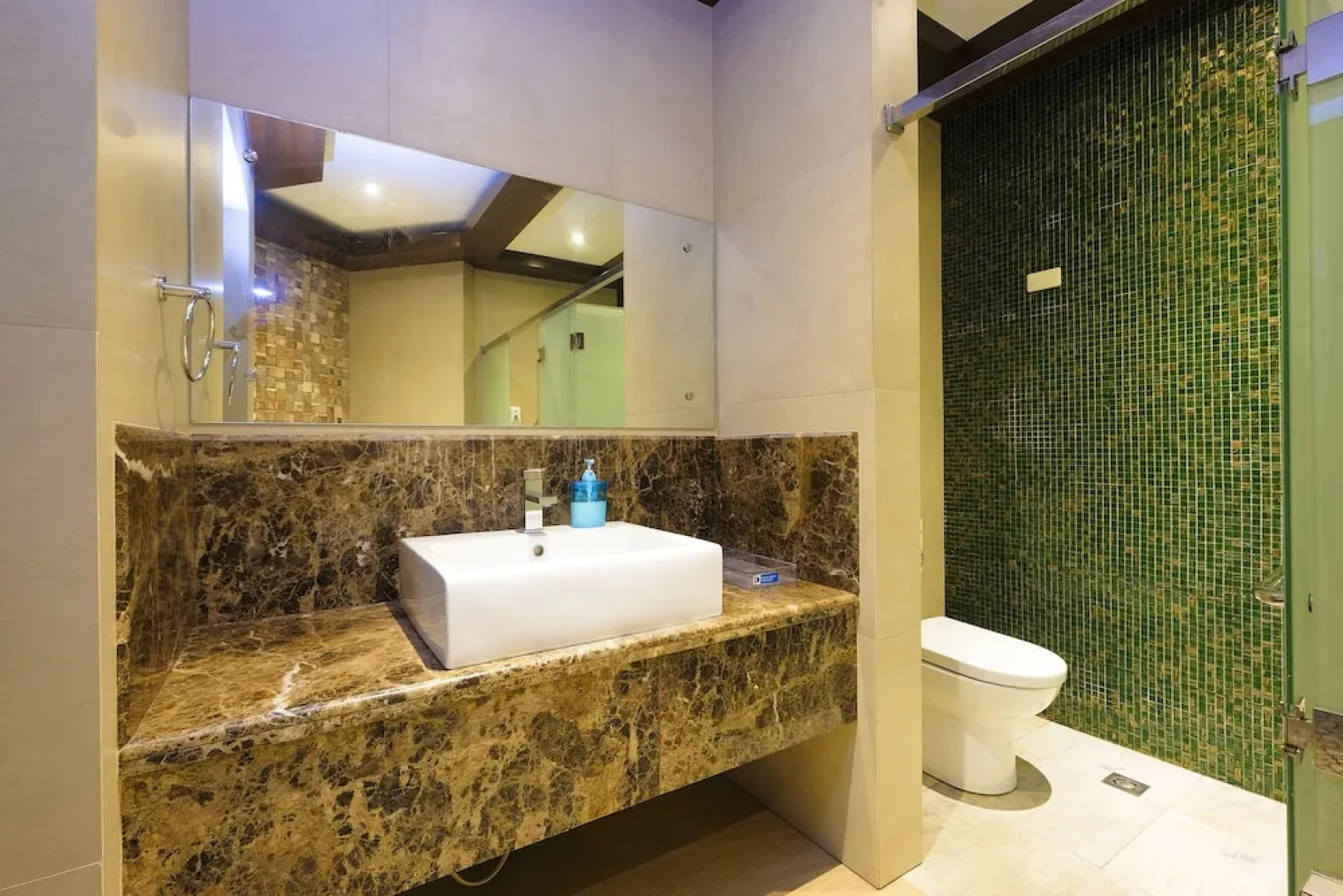 JAPI Traveller's Hotel & Restaurant - Main