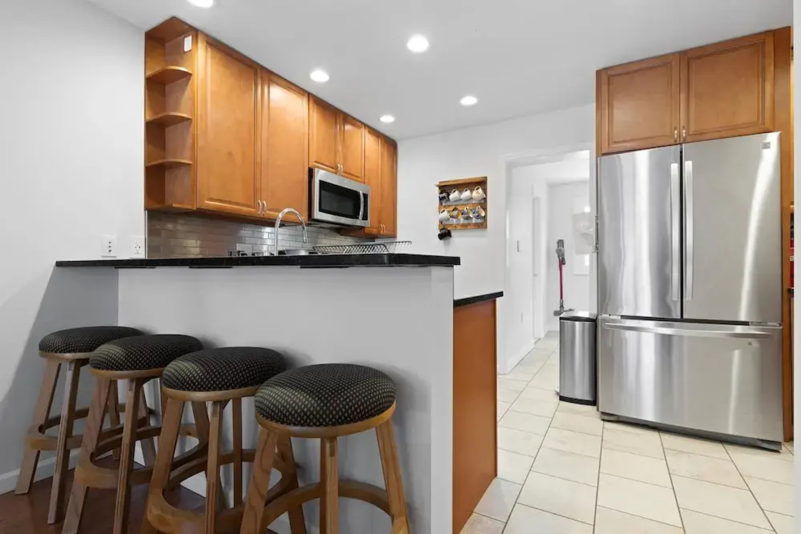 Entire 2-br Townhome Mins From Del Ray Old Town