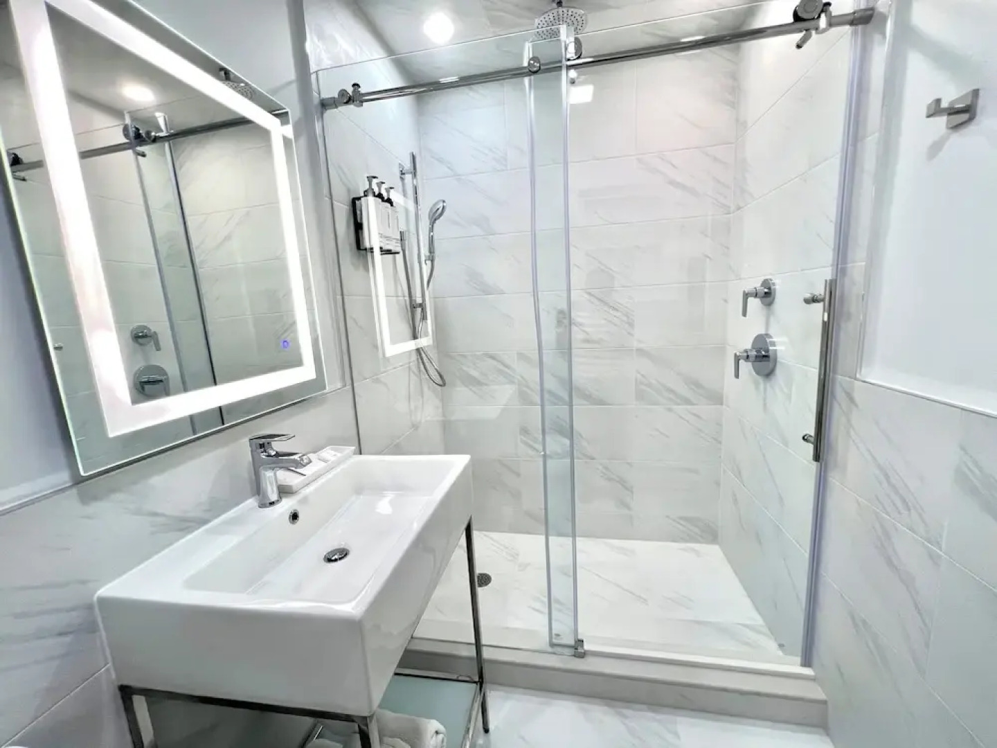 Wainscott Woods Retreat