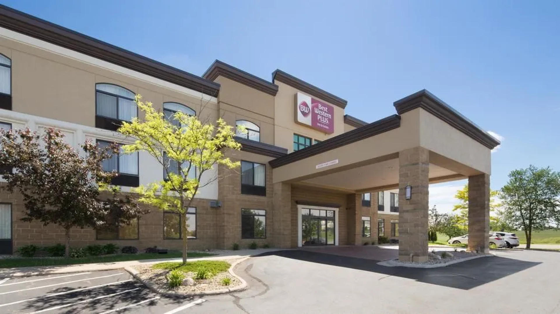Holiday Inn Express & Suites Cedar Falls - Waterloo by IHG