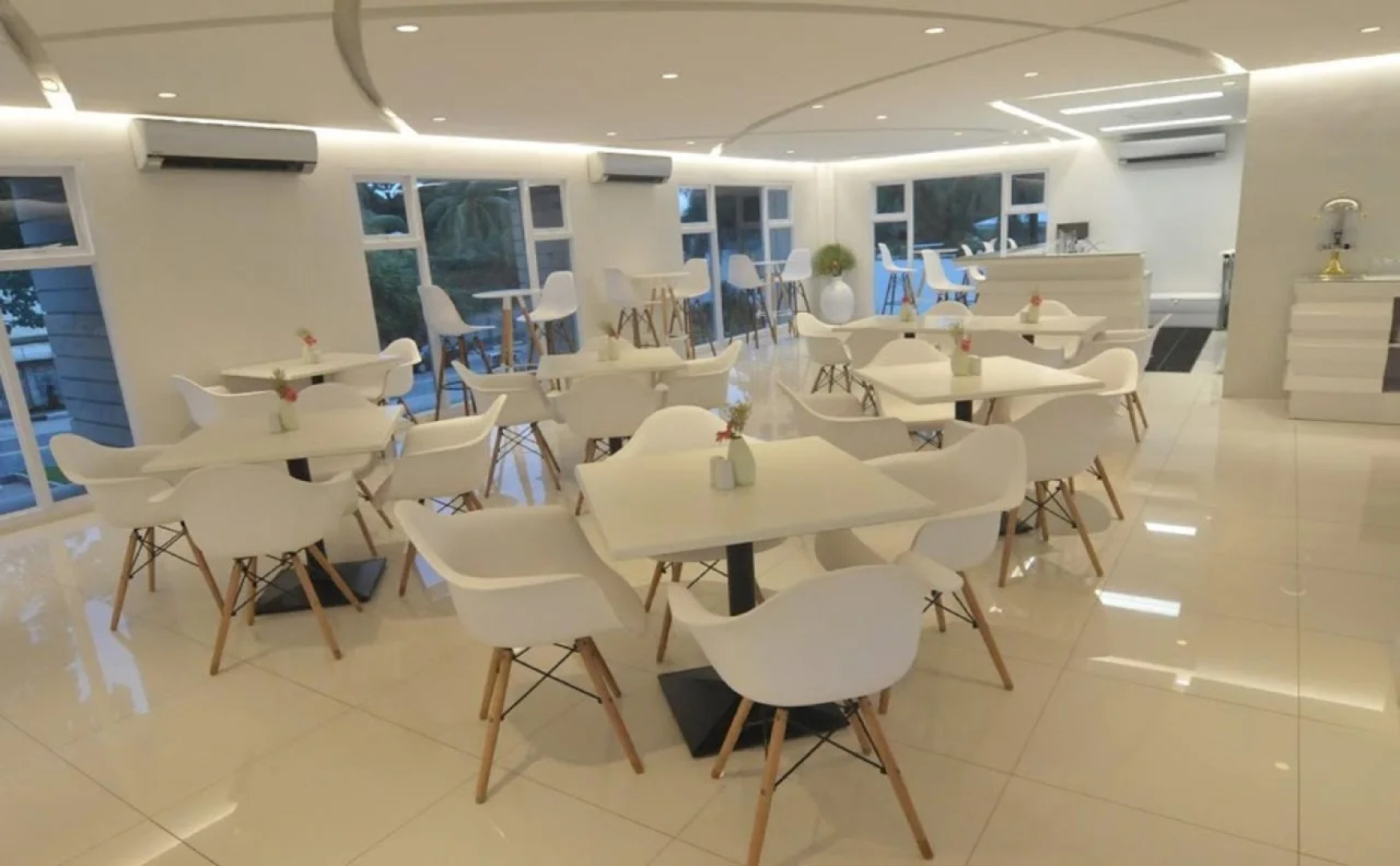 LeBlanc Hotel and Resort