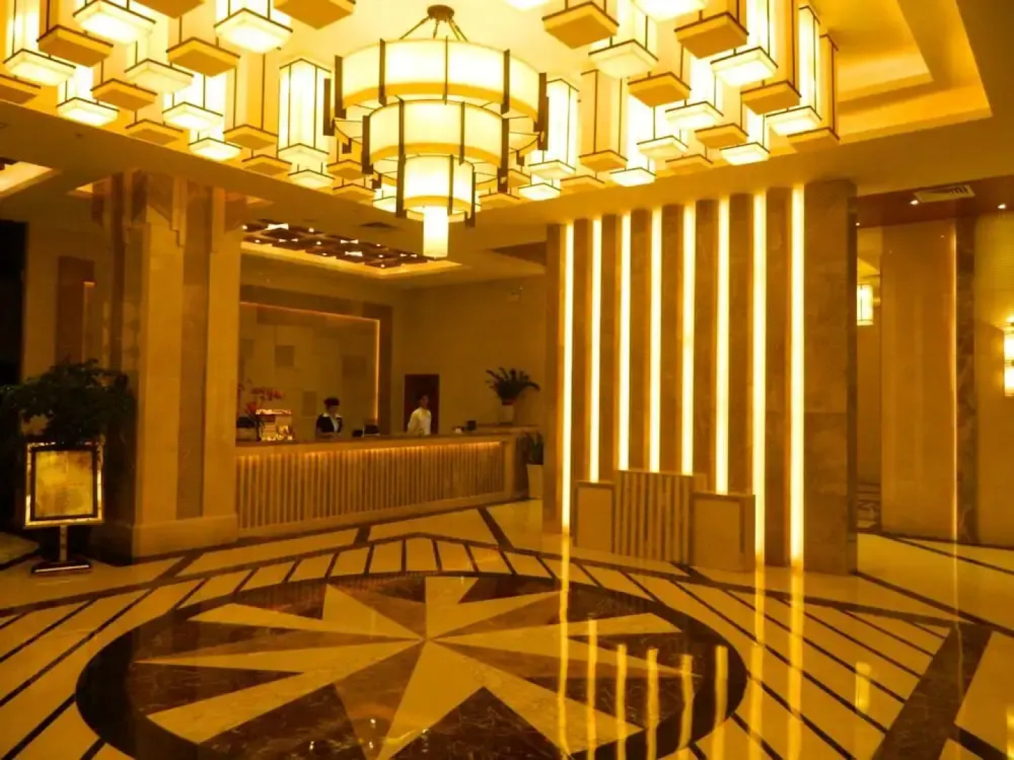 Zhaona International Hotel