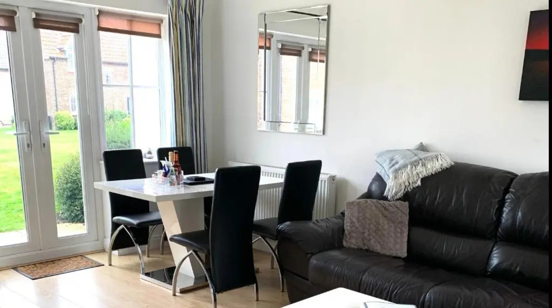 Dream Weaver 2 Bedroomed cottage on The Bay, Filey with on-site gym and swimming pool