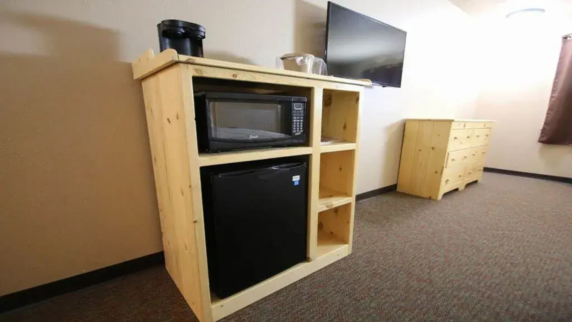 Woodside Dells Hotel & Suites