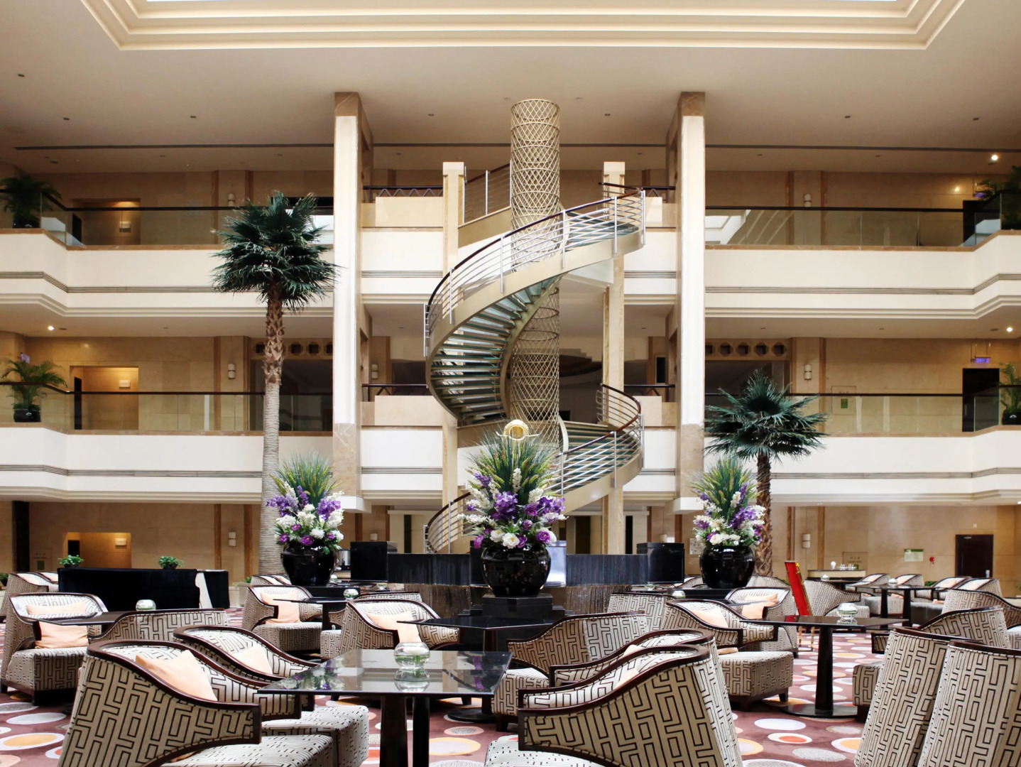 Luxemon Xinjiang Yindu Hotel