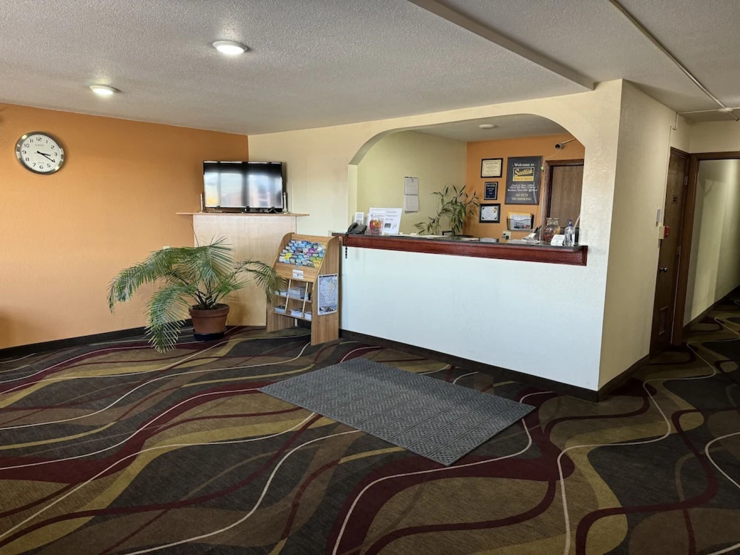 Scottish Inns & Suites Eau Claire