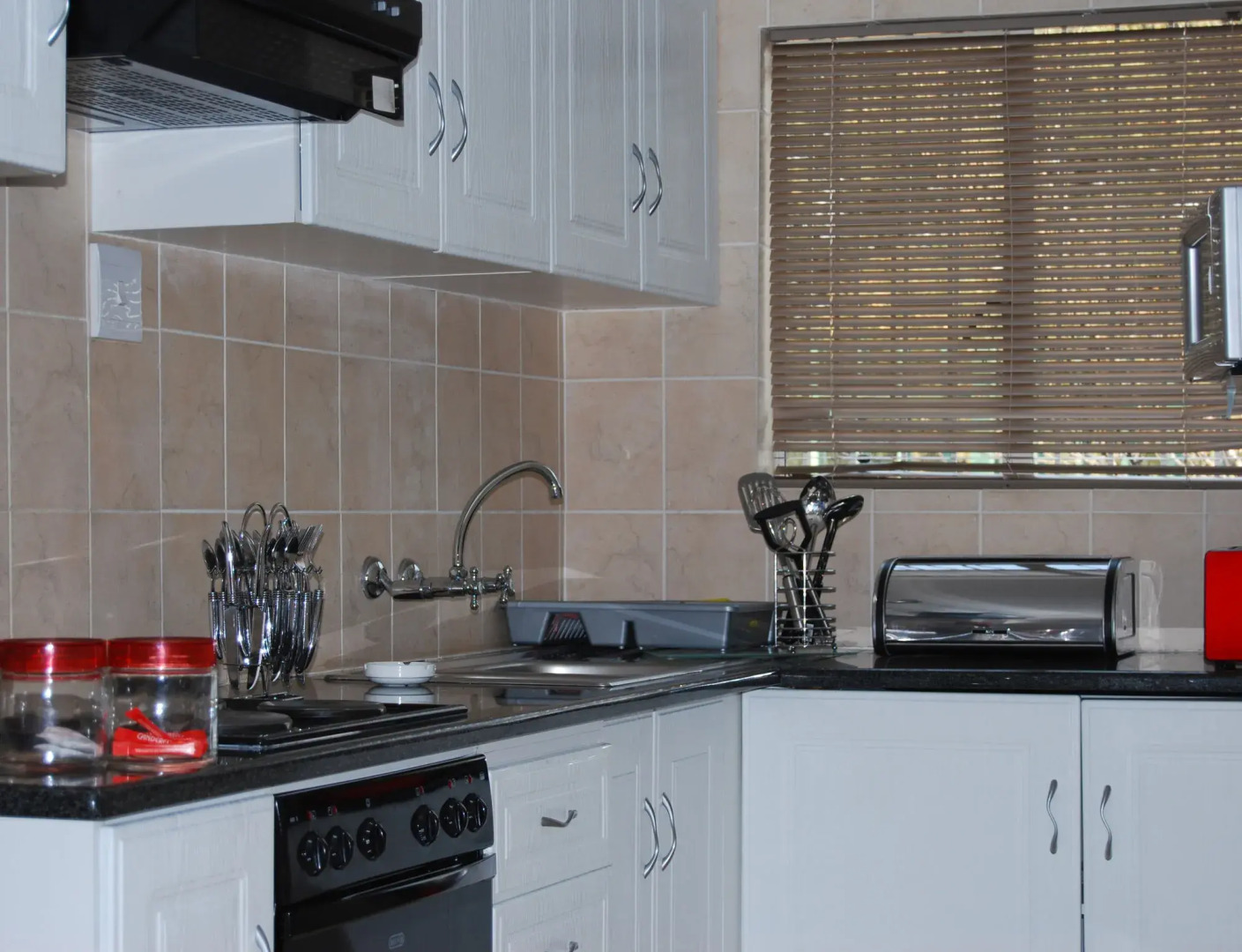 Sunward Park Guest House & Conference Centre