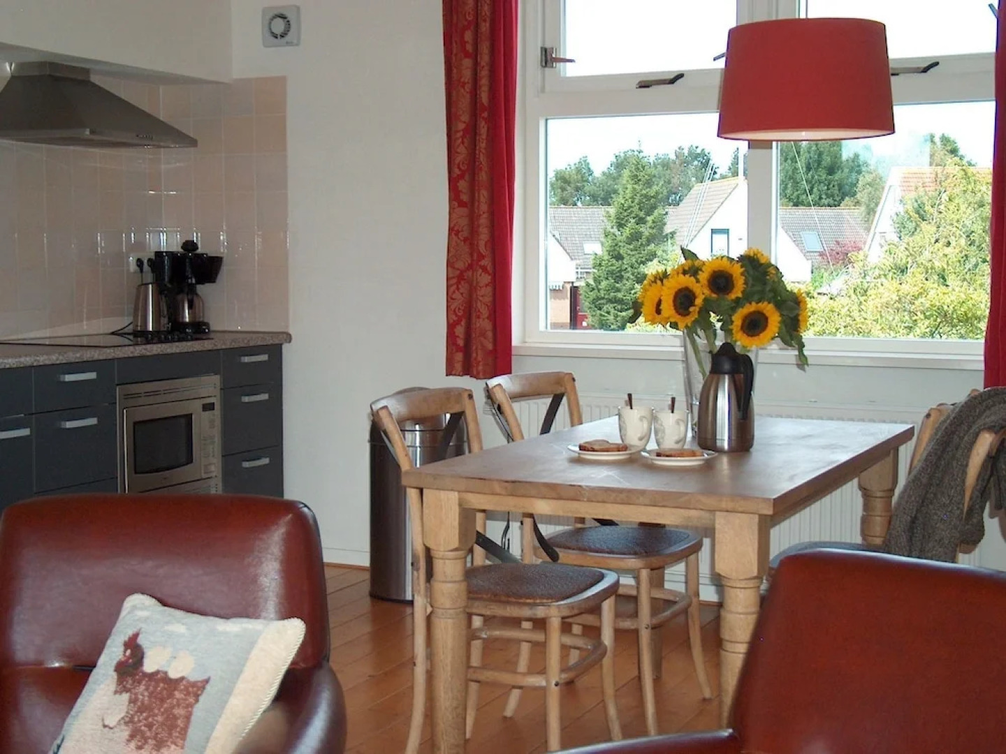 Cosy Holiday Home With Microwave in the Centre of Terherne