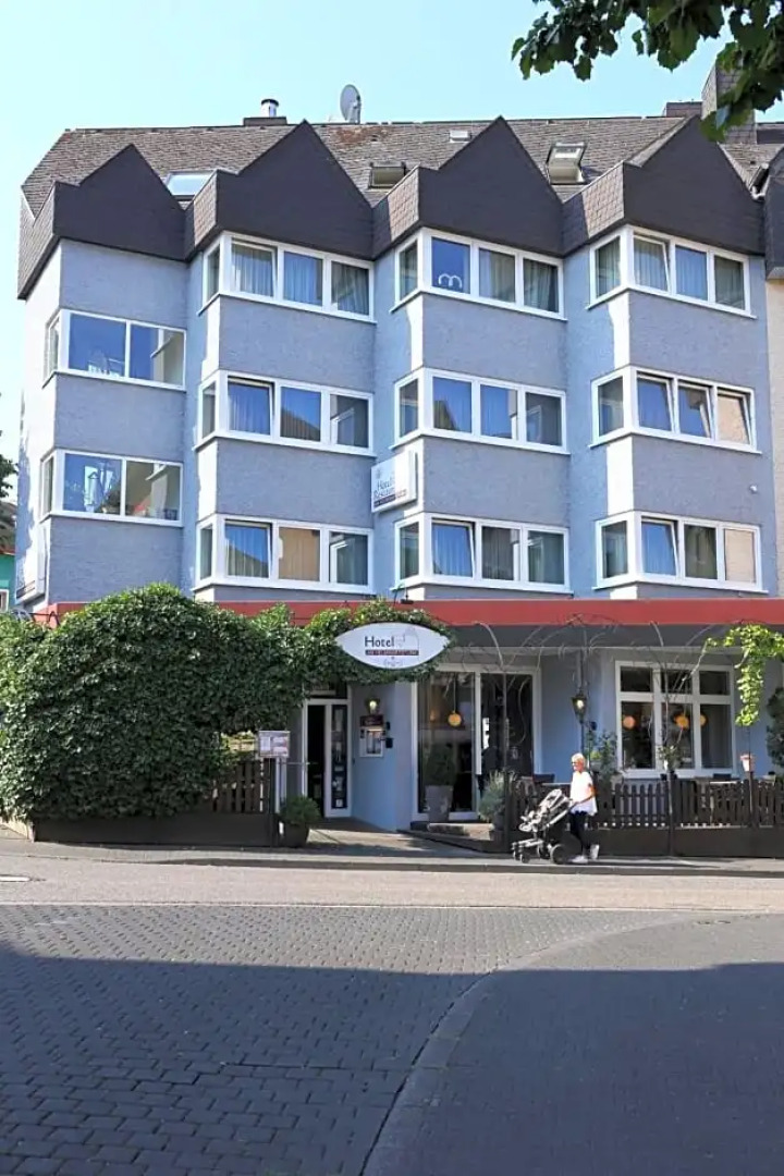 Hotel Restaurant Am Helmwartsturm