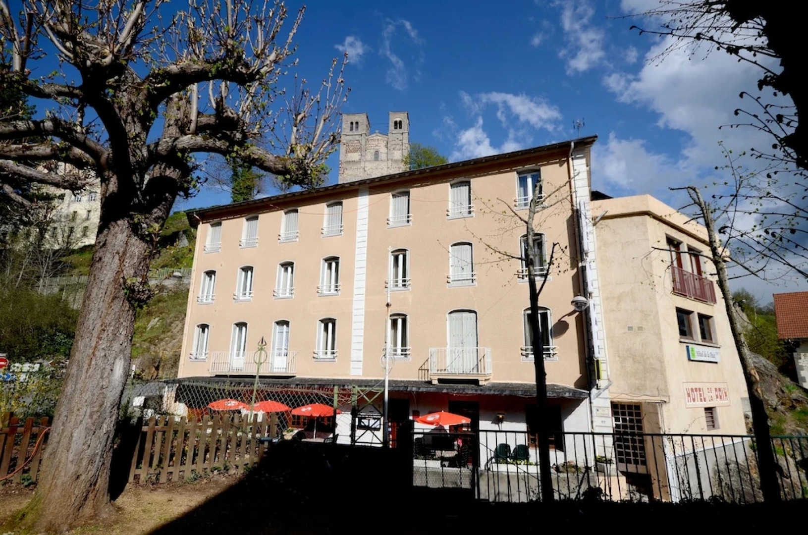 Logis Hôtel de la Paix