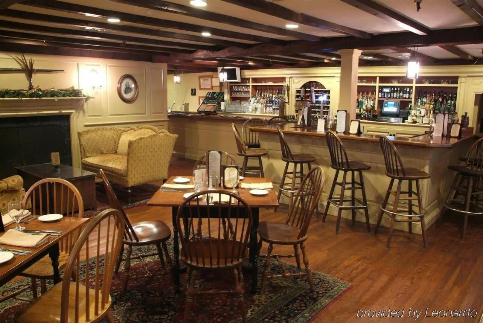 Publick House Historic Inn and Country Motor Lodge