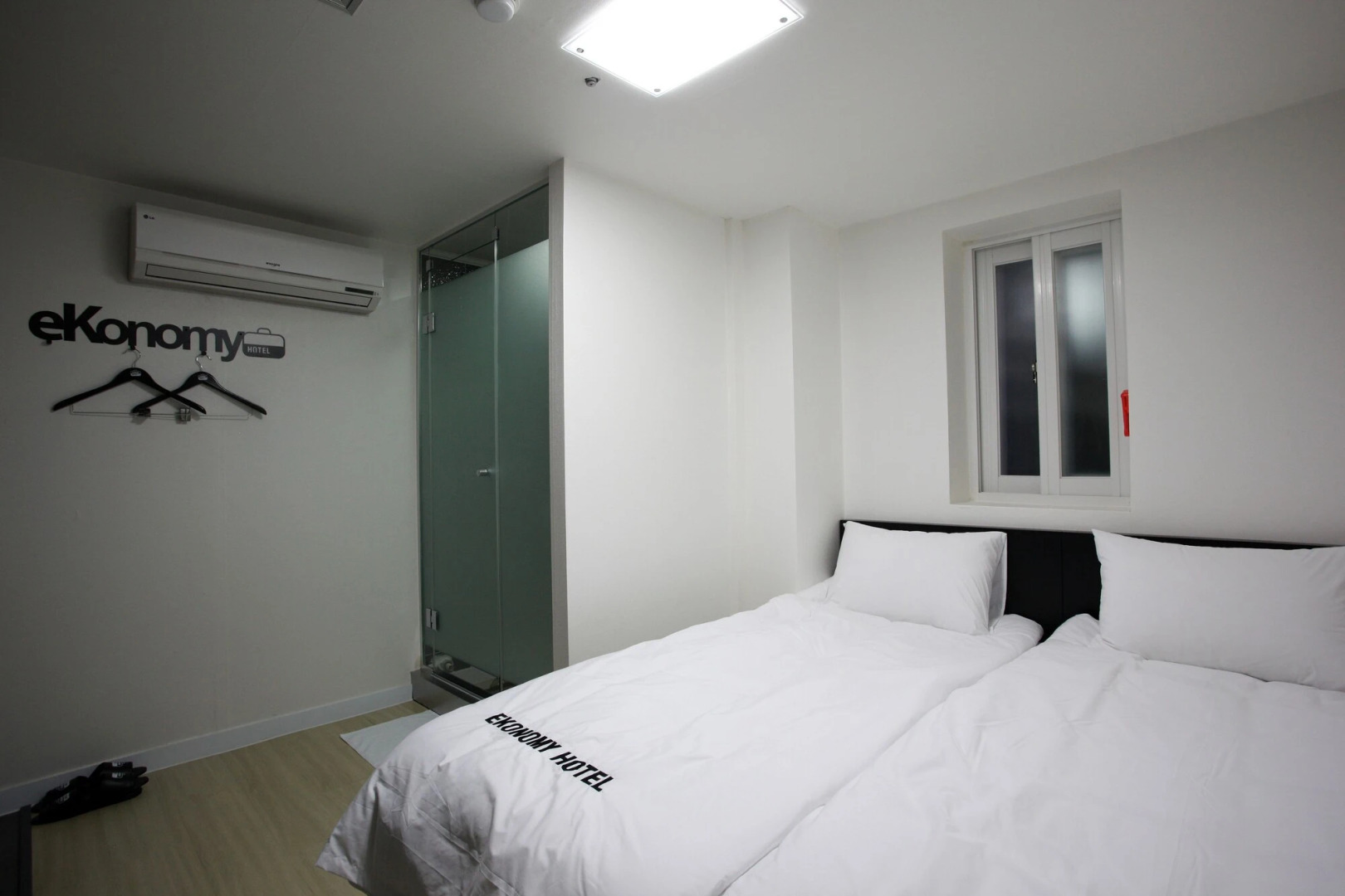 Ekonomy Hotel Myeongdong premier