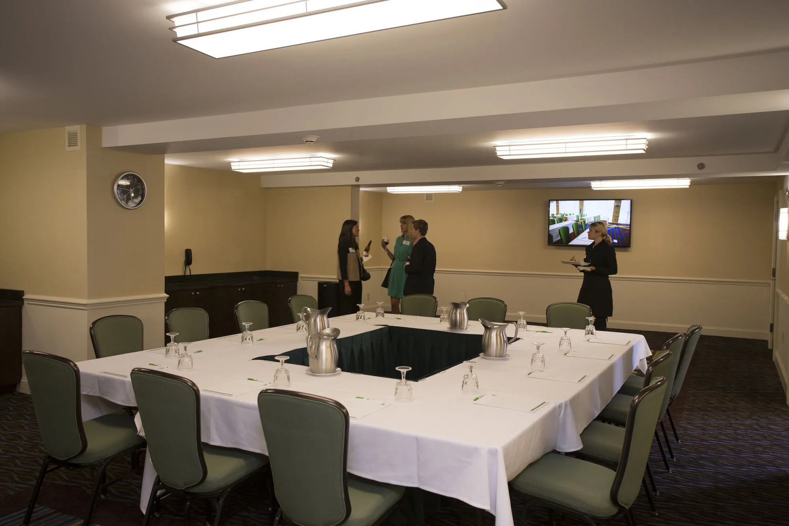 Holiday Inn Athens-University Area