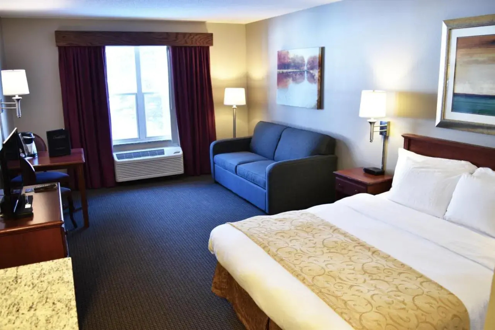 Crossings By Grandstay Inn & Suites