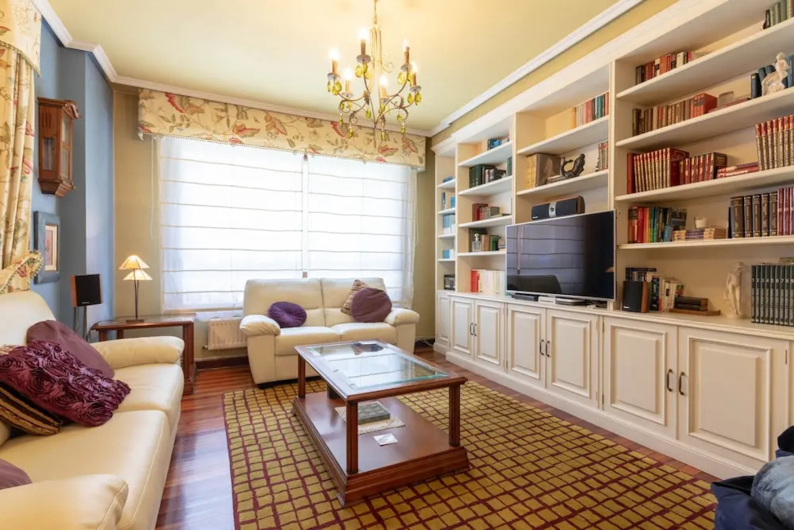 Muy espacioso - Campo Volantín Garaje