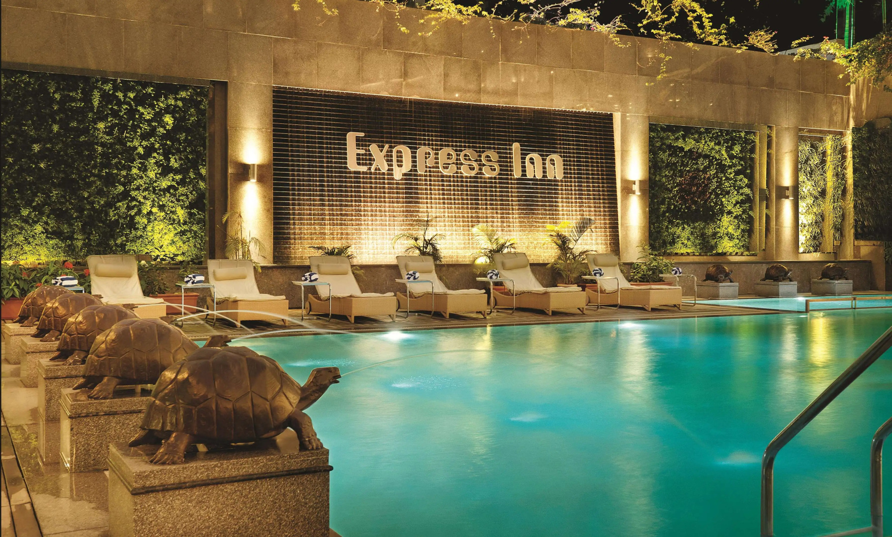 Express Inn The Business Luxury Hotel