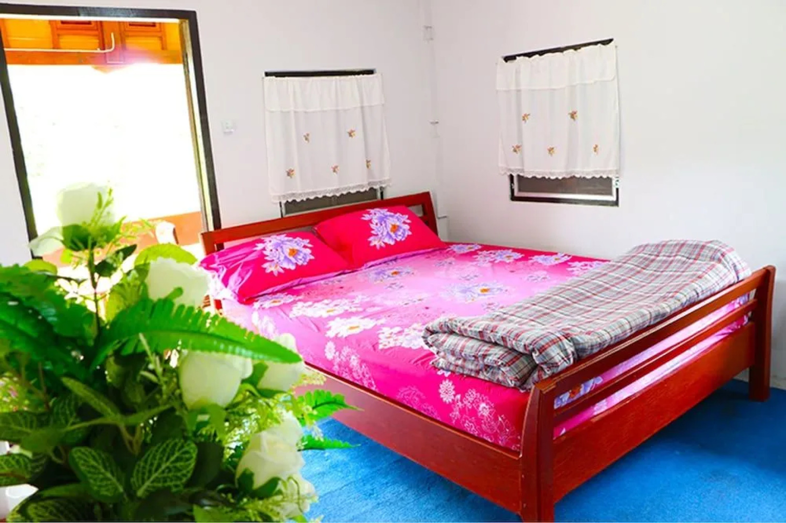 Baan Suan Phetphraewa Resort