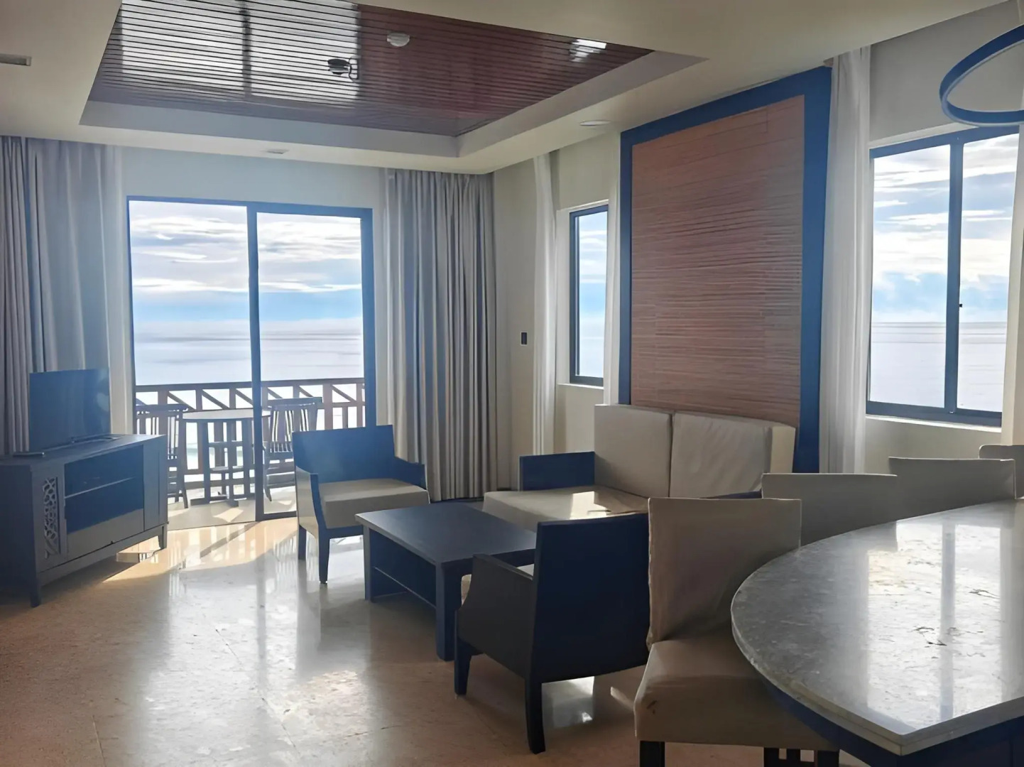 Sabah Beach Villas & Suites