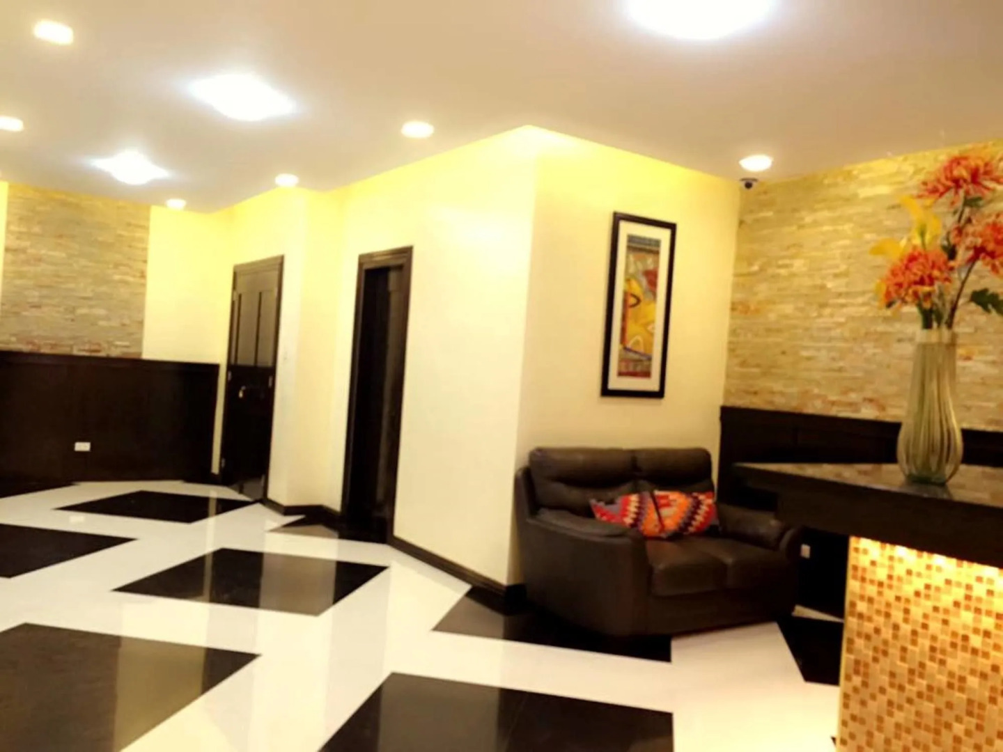 Jo Carter's Hotel and Suites Angeles City