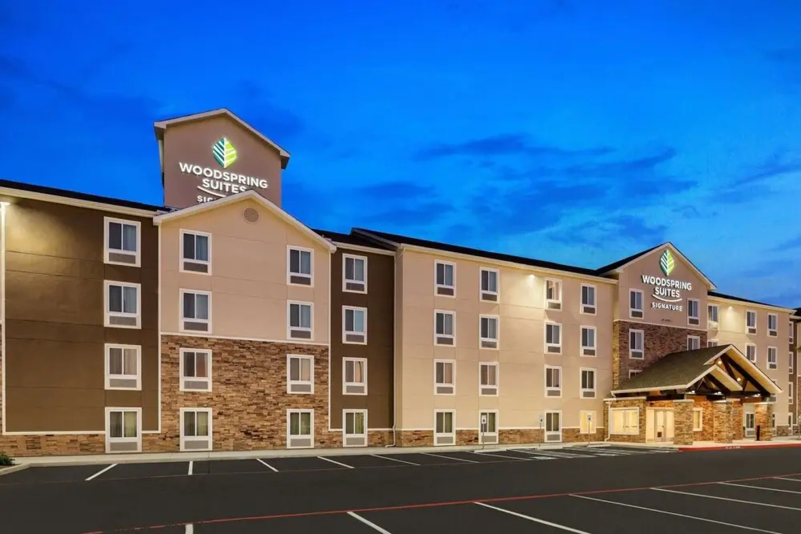 WoodSpring Suites Signature Houston IAH Airport