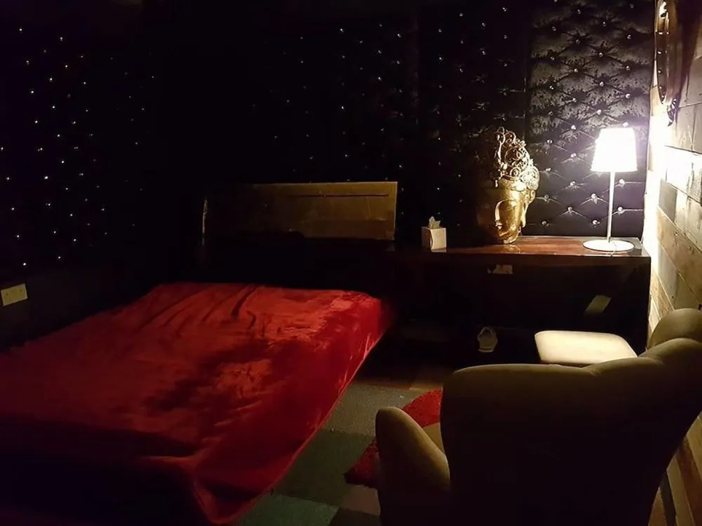 Manchester Party Pad