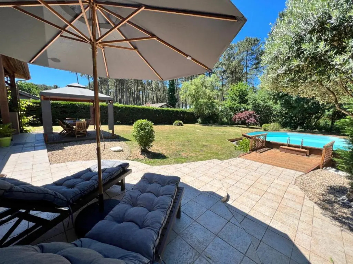 Charming villa, tranquillity by the forest