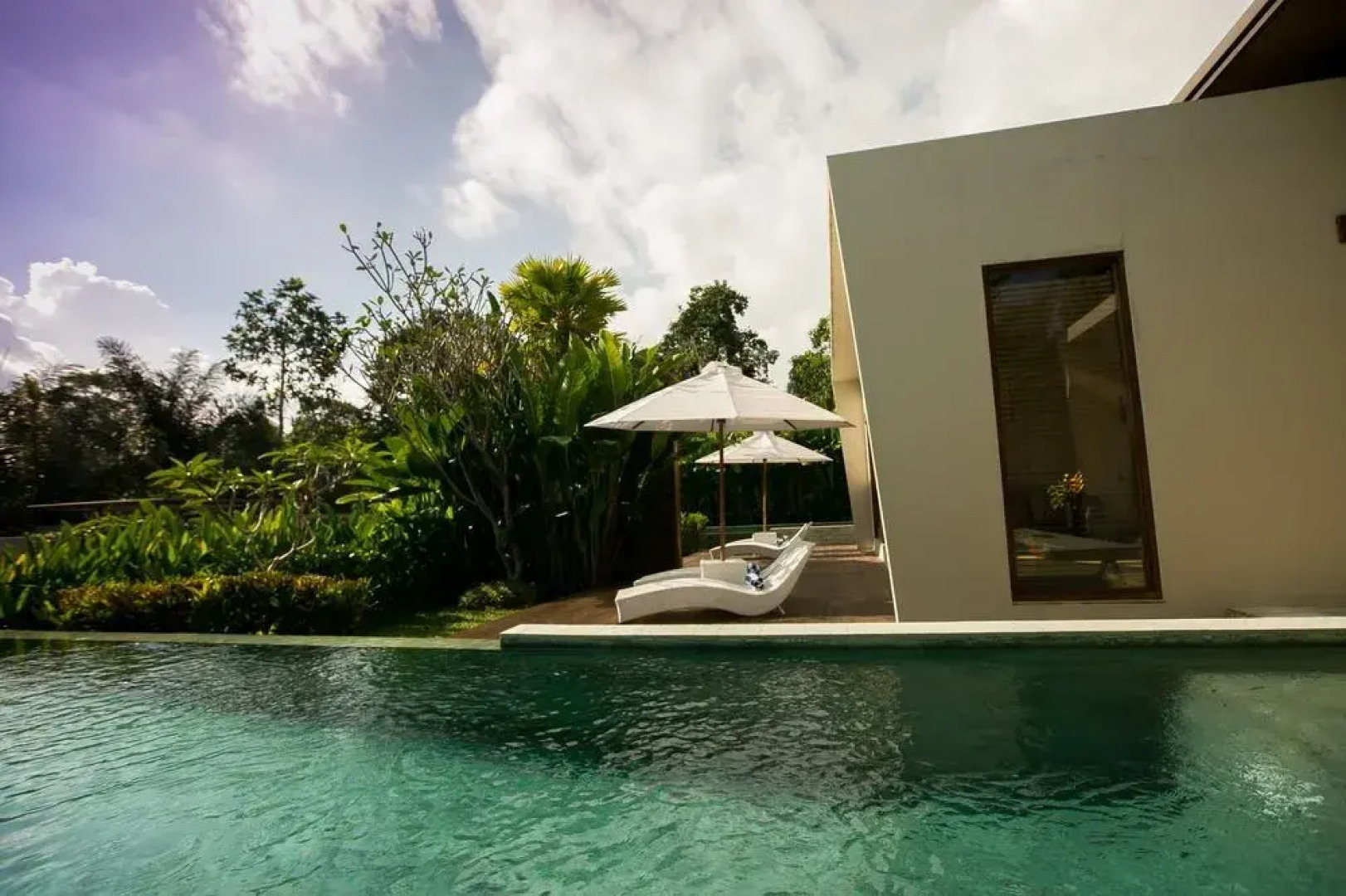 Senetan Villa and Spa Resort