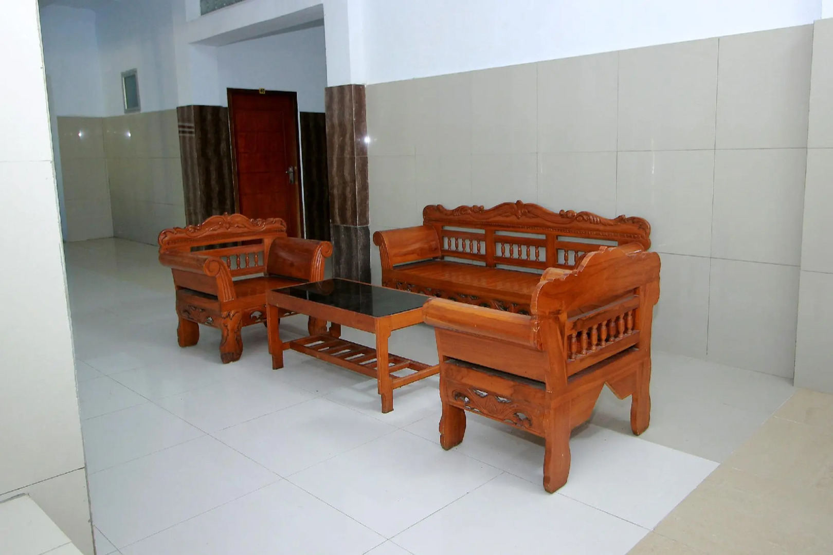 OYO 1669 Hotel Vista Syariah