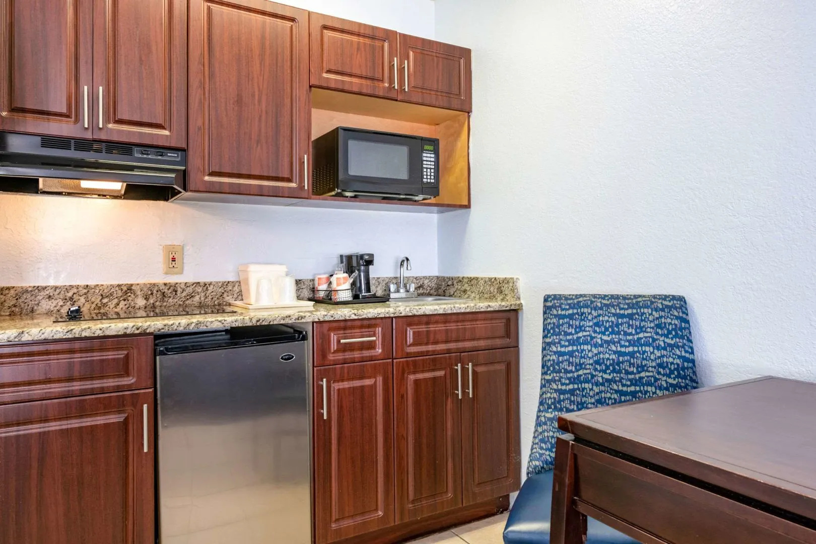 Quality Inn Sarasota North Near Lido Key Beach