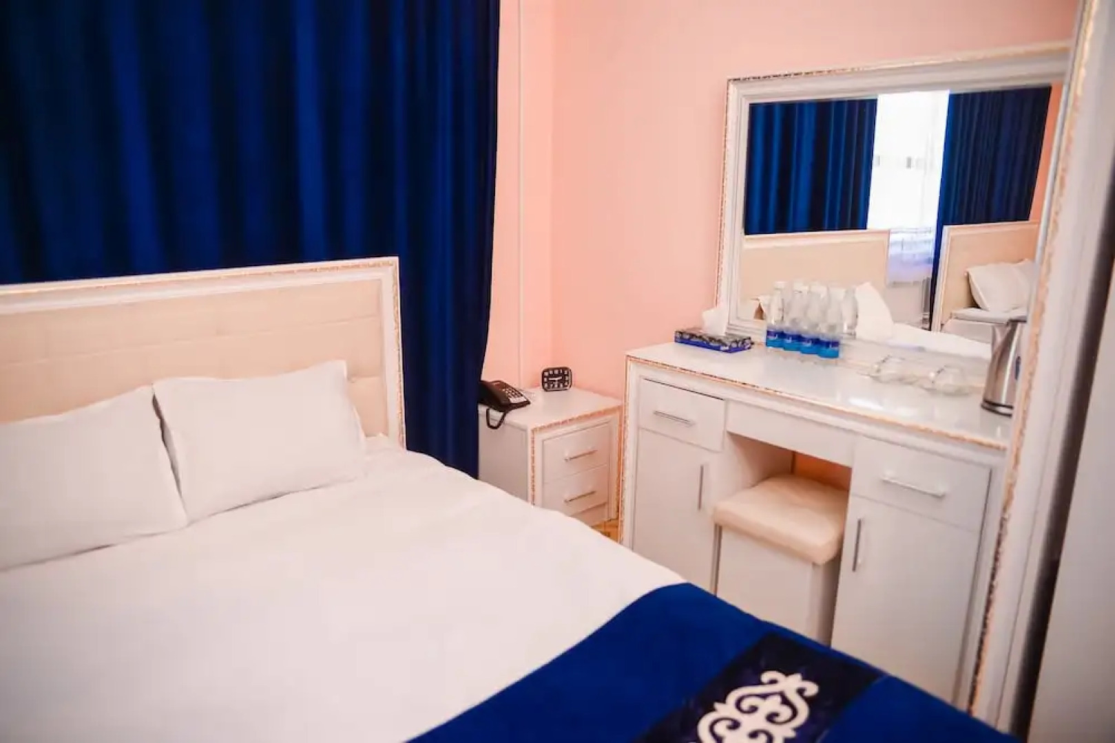 Отель Sultan Jalal-Abad