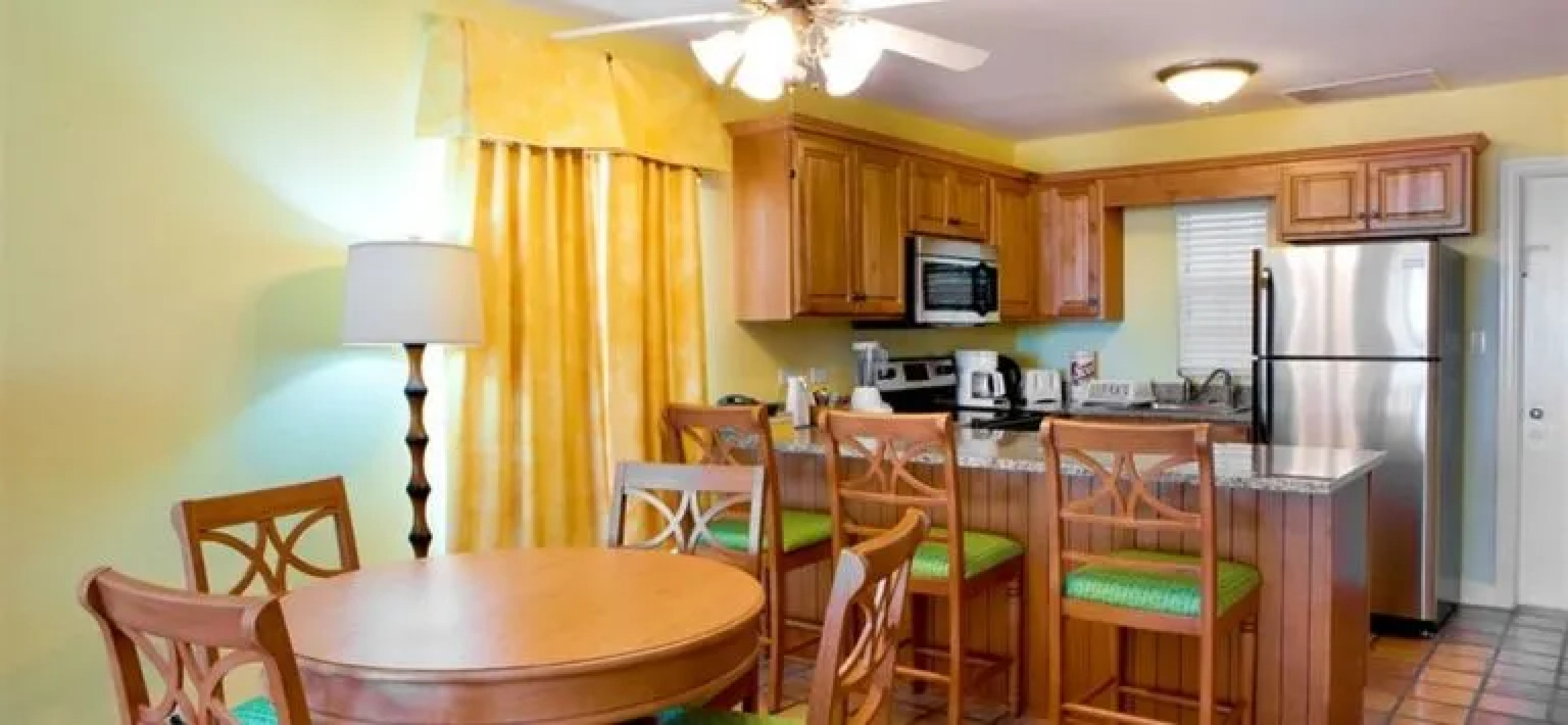 Paradise Harbour Club & Marina