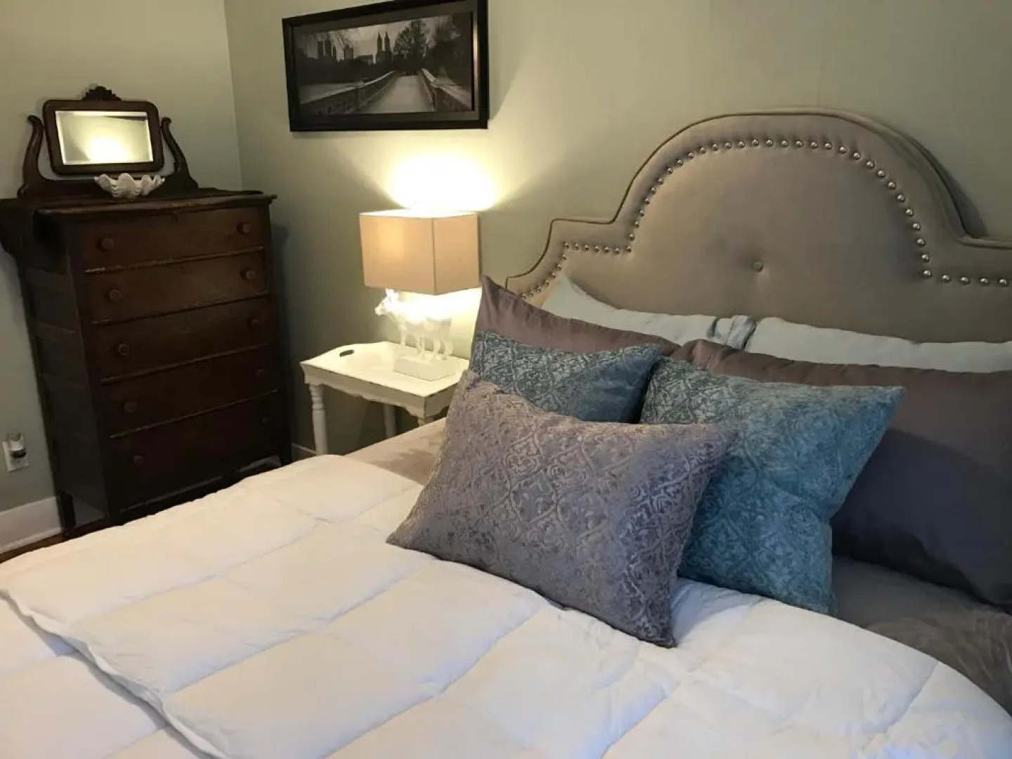 Vineyard Mansion & Carriage House Bed & Breakfast